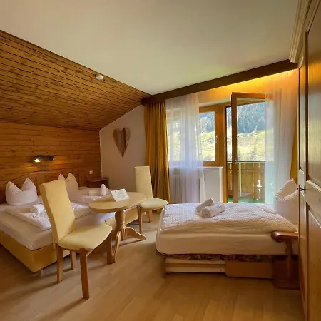 Penzion Terra Neustift im Stubaital